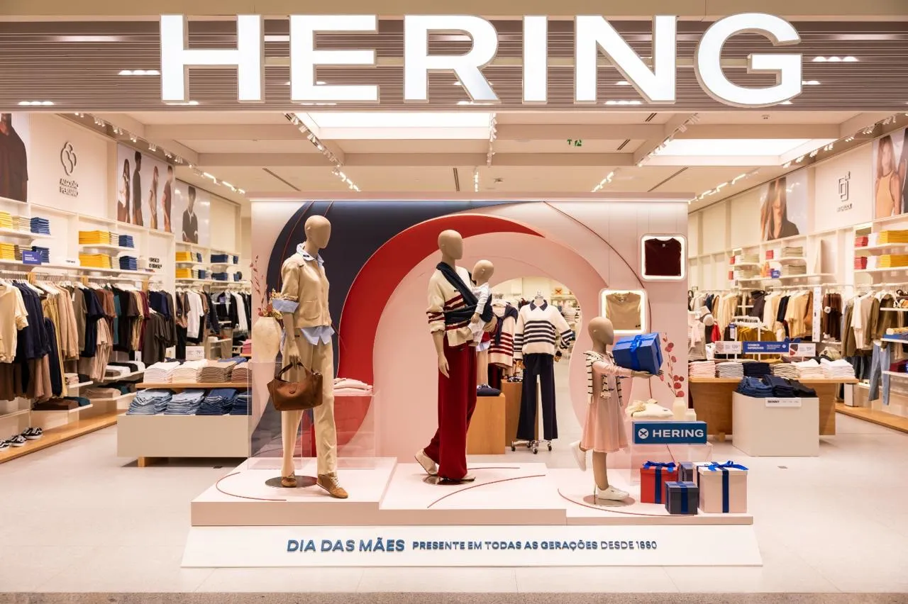 Projeto Hering: Cenografia de Vitrine para o Dia das Mães